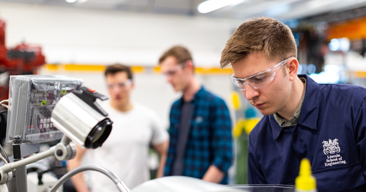 How to Size a Commercial Battery Storage System: A Step-by-Step Guide